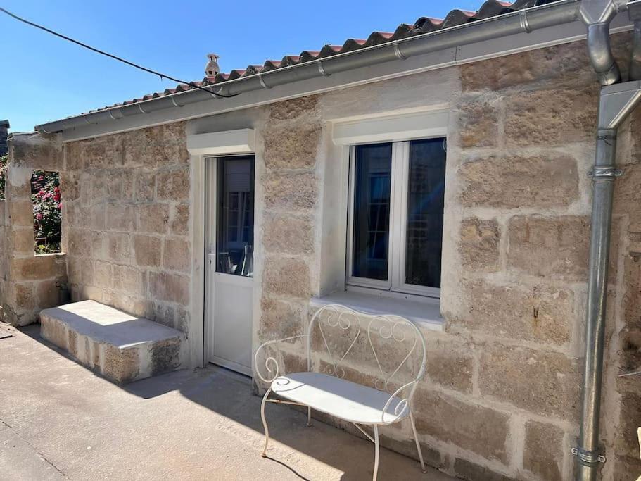 Appartamento La Petite Grange - 5 Mn Gare Sncf - Wifi & Netflix Niort Esterno foto