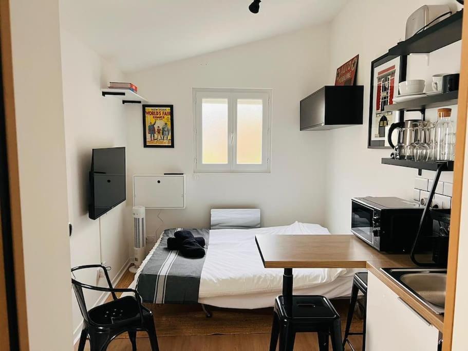 Appartamento La Petite Grange - 5 Mn Gare Sncf - Wifi & Netflix Niort Esterno foto